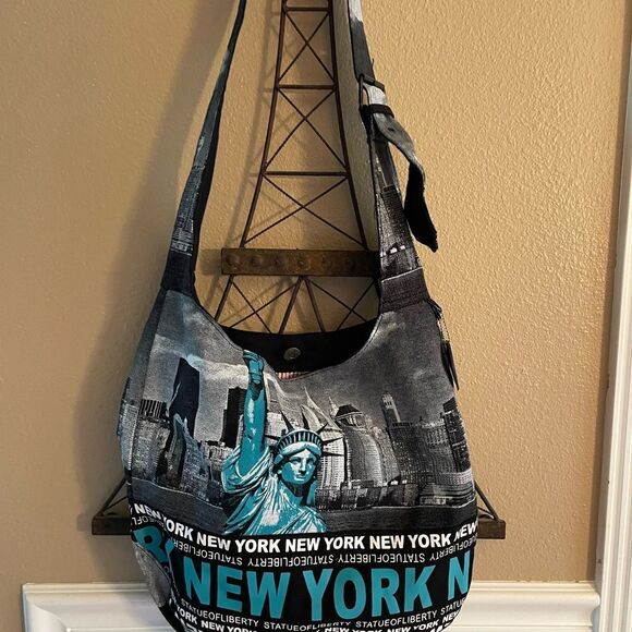 Robin Ruth New York Travel Bag - Picture 2 of 11